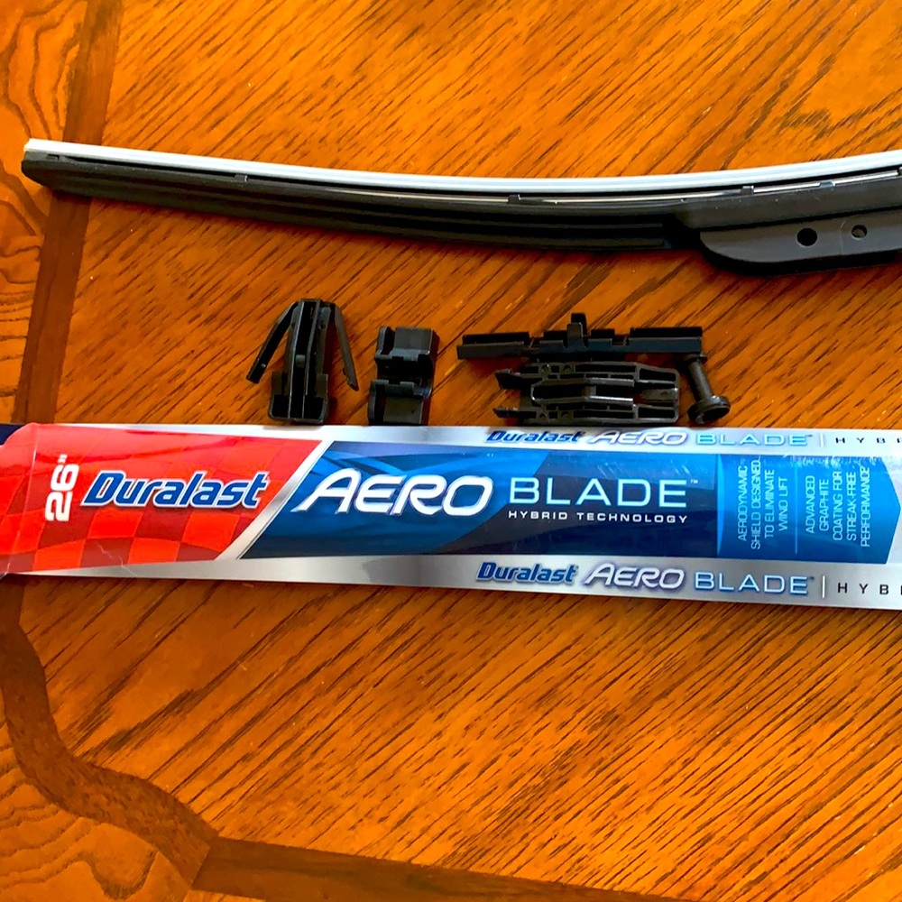 Duralast Aero windshield blade hybrid technology nwt DLA-26”